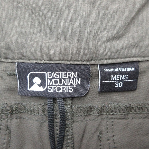 Eastern Mountain Sports Shorts Mens 30 Green Pockets Outdoors Nature - Picture 2 of 9